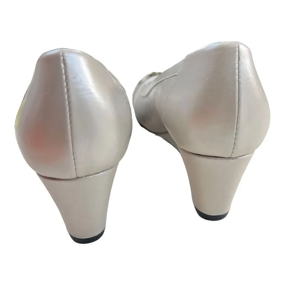 Vaneli Women's Cap Toe Slip On Pumps Wedge Heels Shoes Ivory White Gold Size 6.5